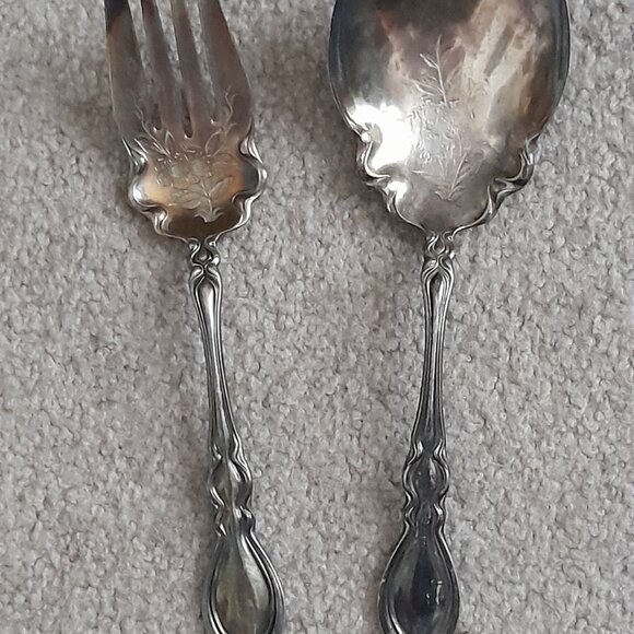 Holmes & Edwards Chatsworth-Chalon XIV Serving Set - Picture 1 of 8